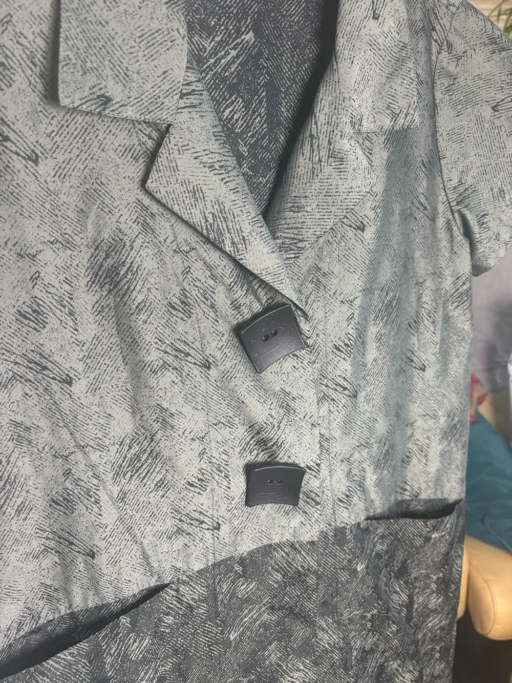 SUN KIM Short-Sleeve Gray/Black Two-Tone Shift Dress with 2 Pockets Women’s XS - Picture 3 of 6